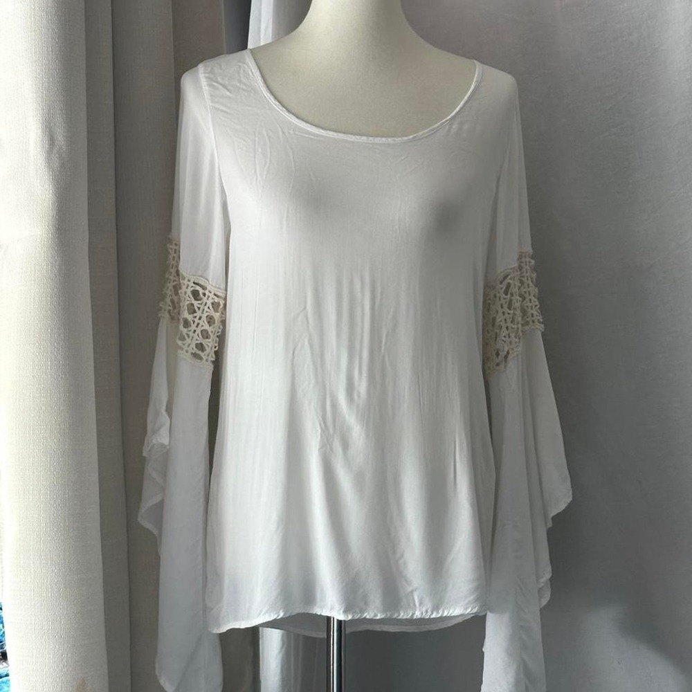 Elan white fairy core bell sleeve blouse
